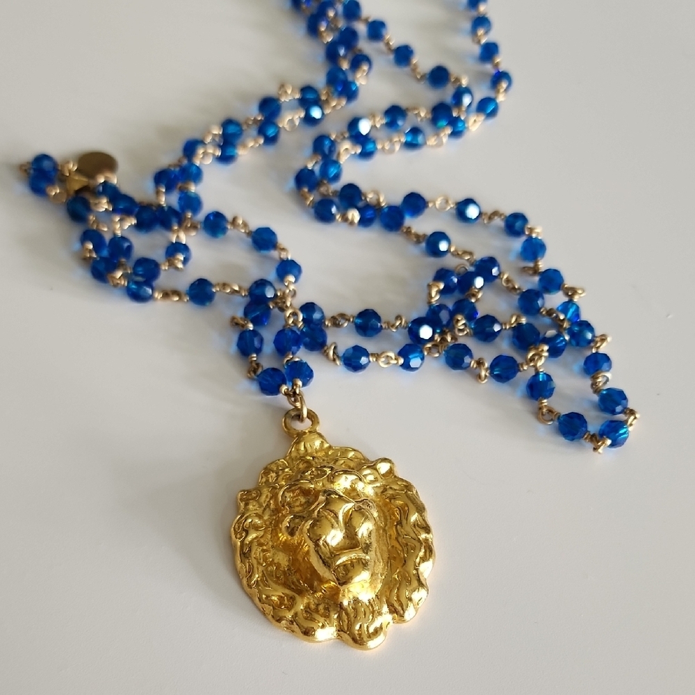 Gold and Blue Beaded Lion Pendant Necklace